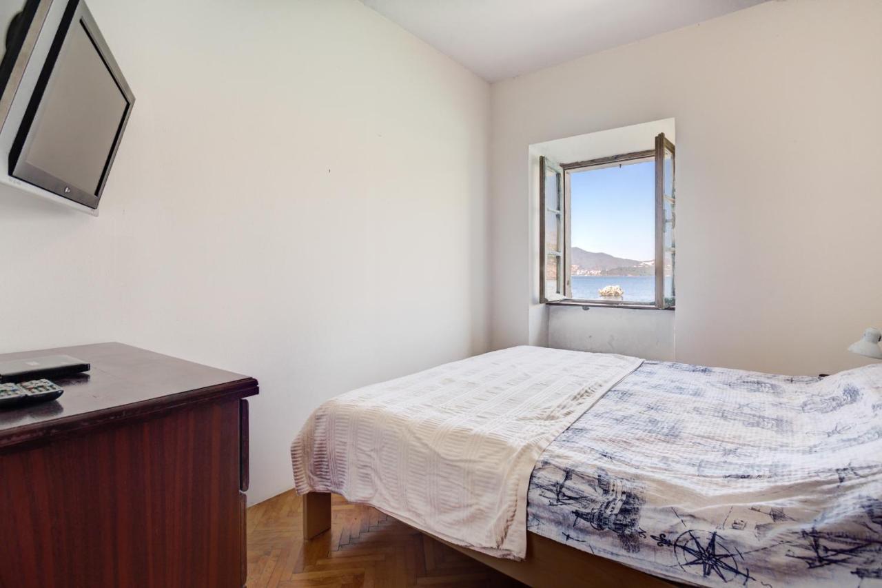 Mima Apartments Свети Стефан Екстериор снимка