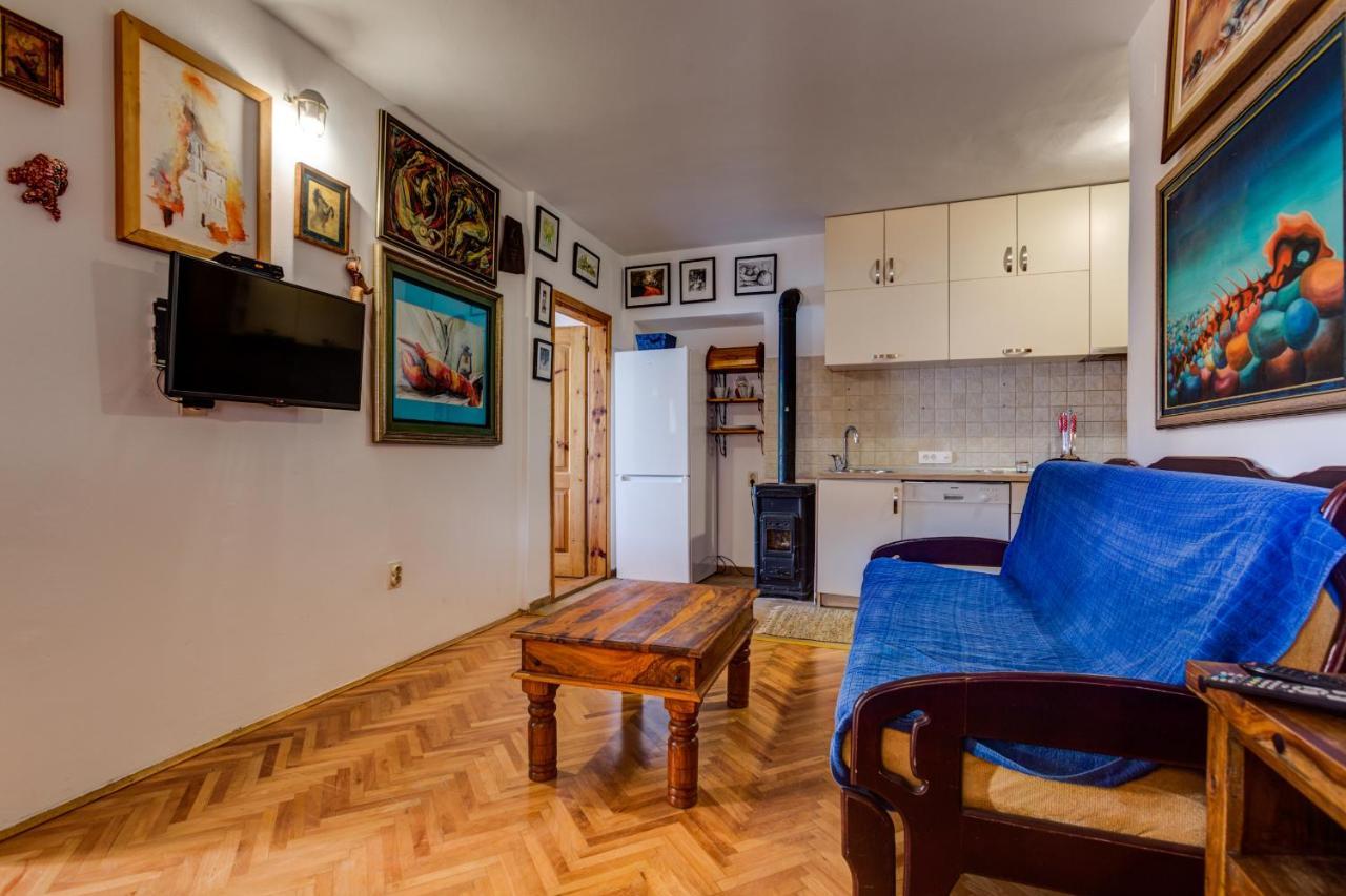 Mima Apartments Свети Стефан Екстериор снимка
