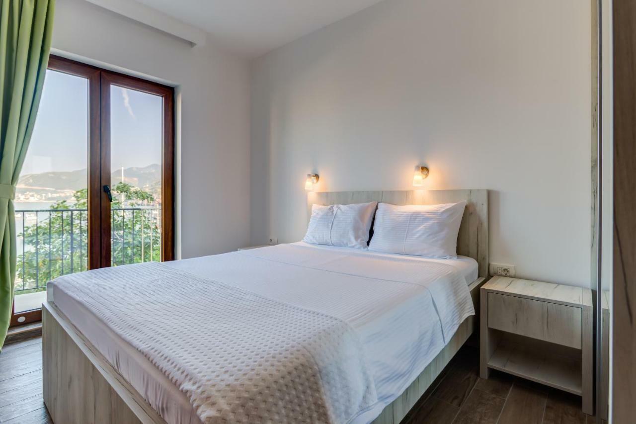 Mima Apartments Свети Стефан Екстериор снимка
