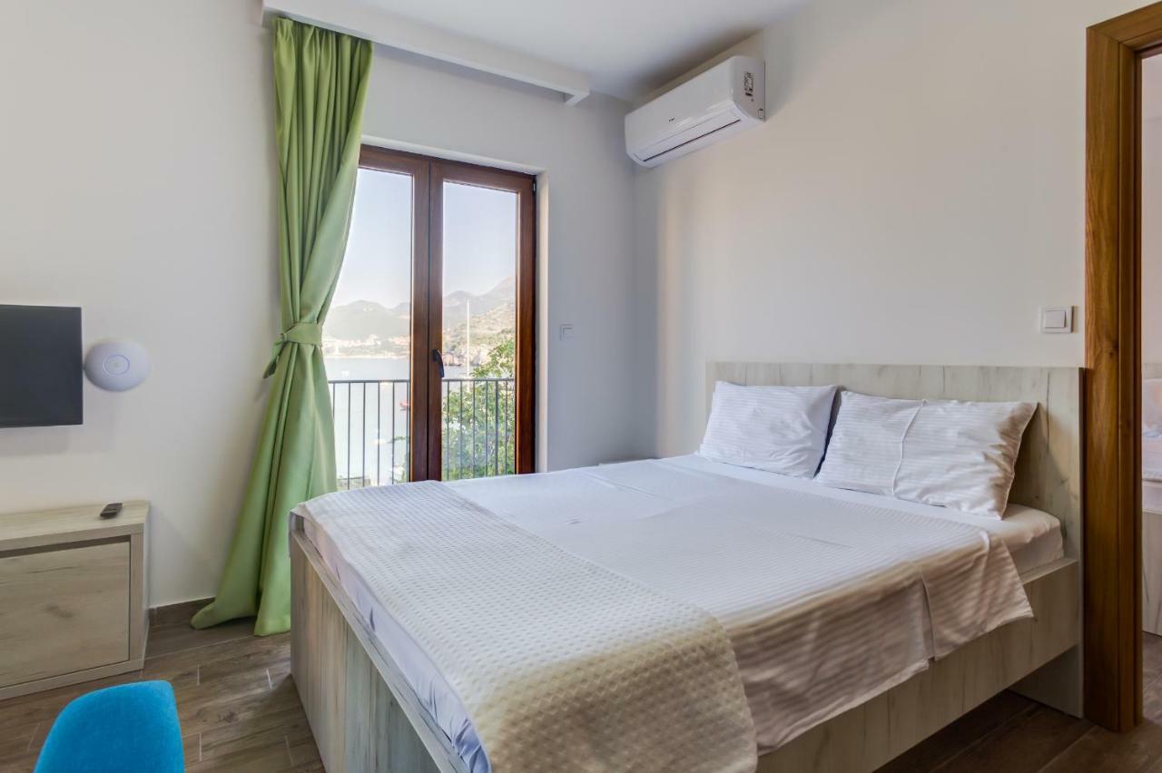 Mima Apartments Свети Стефан Екстериор снимка