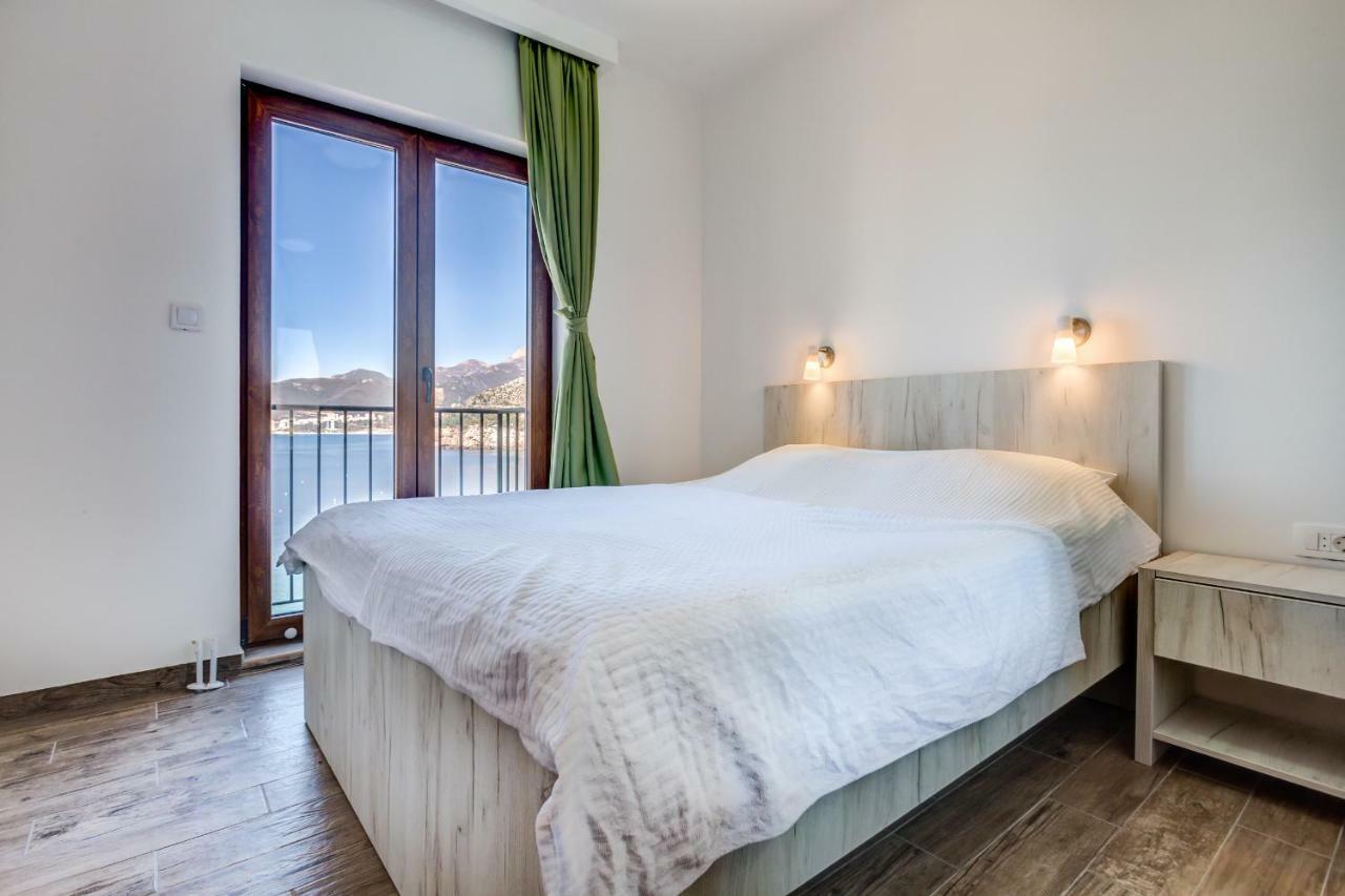 Mima Apartments Свети Стефан Екстериор снимка